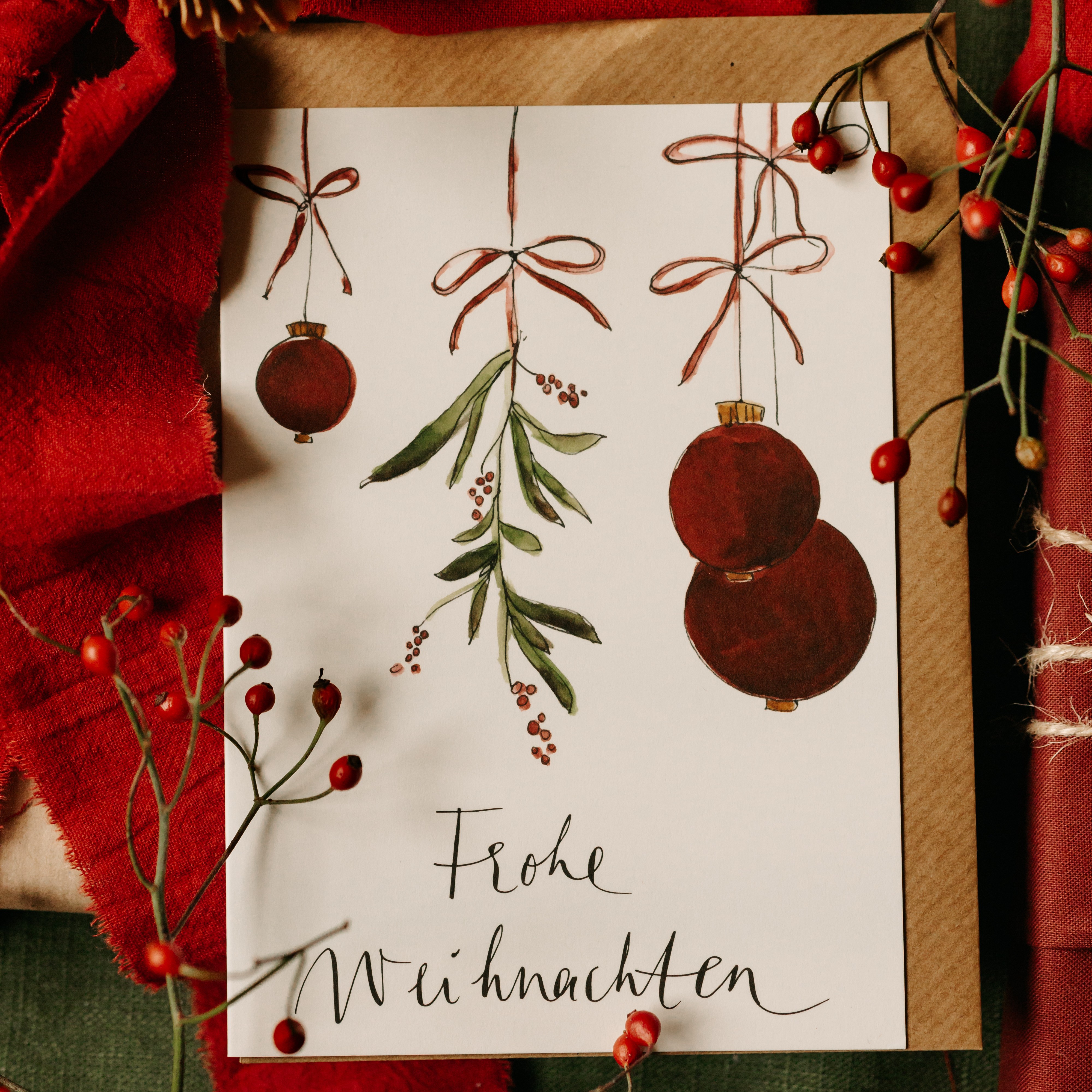 FROHE WEIHNACHTEN | Weihnachtskarte mit Kugeln und Mistelzweig | Klappkarte DIN A6