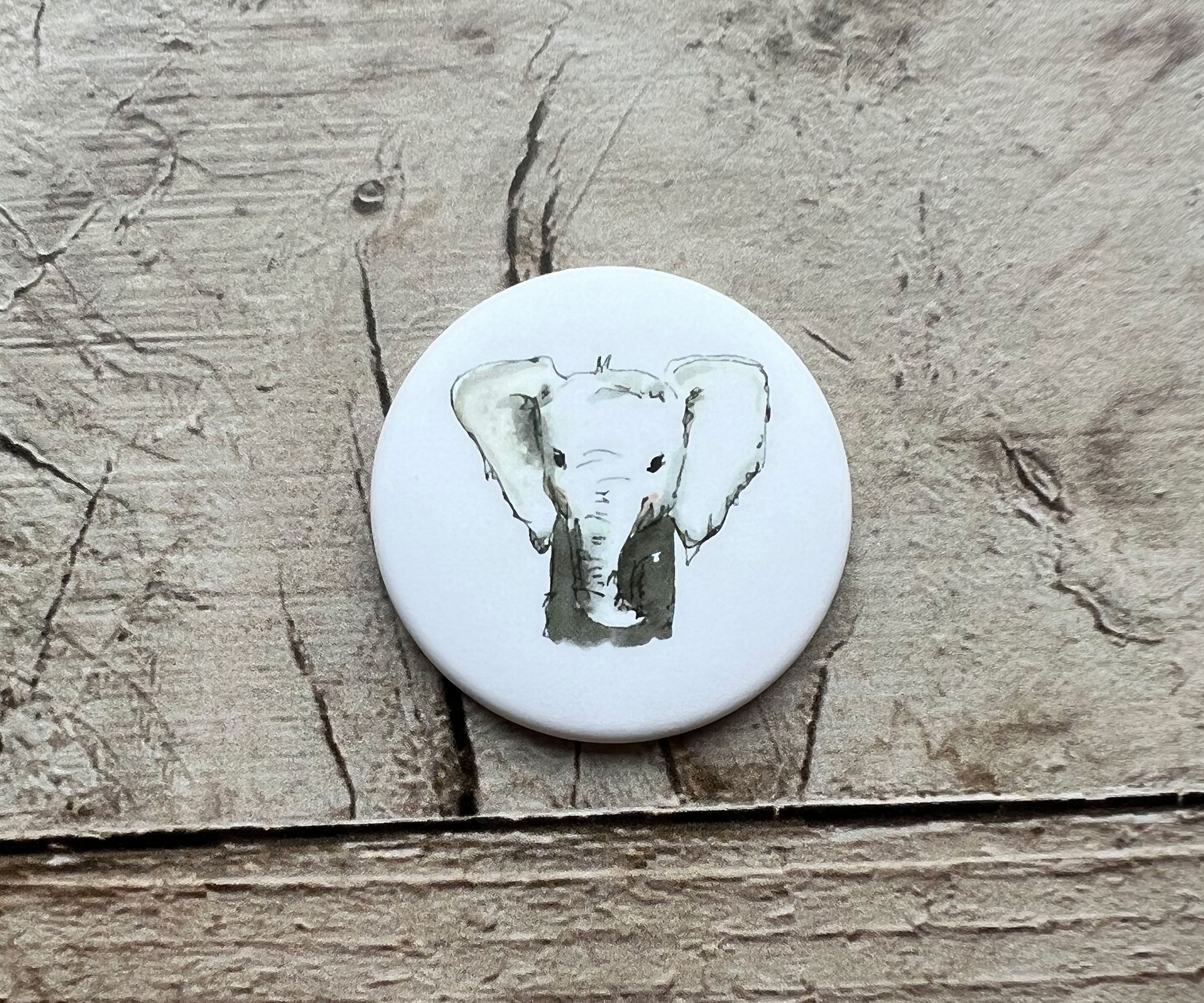 Kühlschrankmagnet | Eleganter Elefant | Magnetbutton mit Aquarellmotiv | Elefantenmagnet