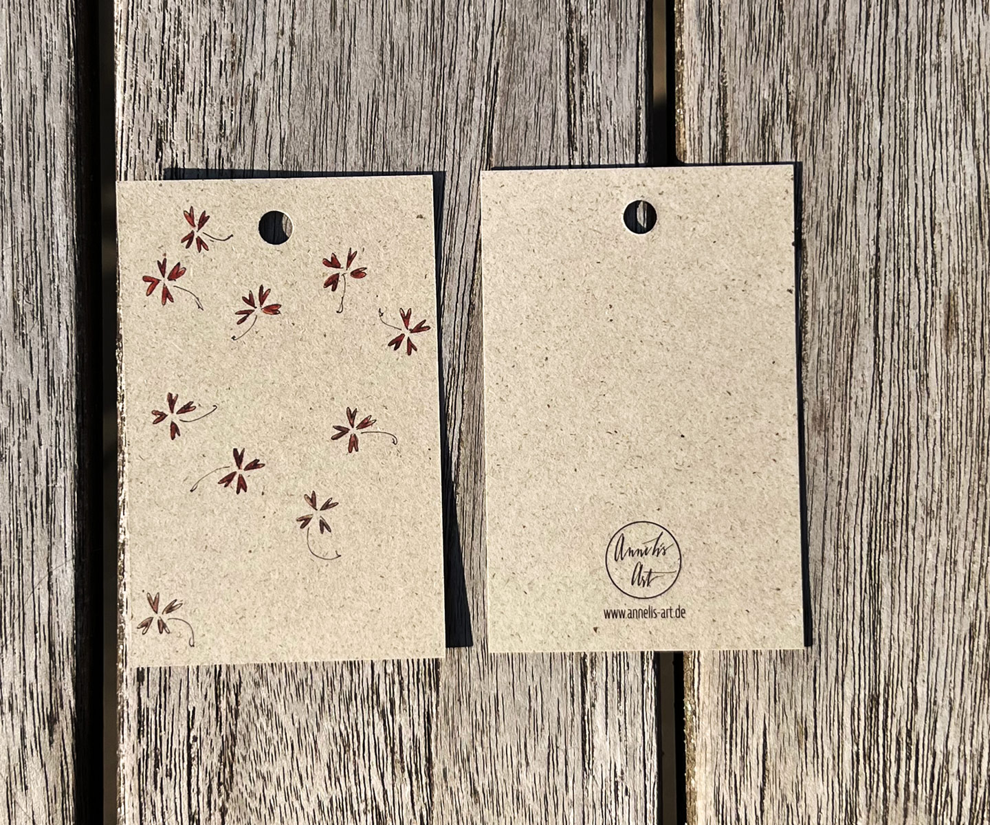 5 x Geschenkanhänger mit Aquarell-Blüten | rote Herzen | 5er Set auf Graspapier | 85 x 55 mm